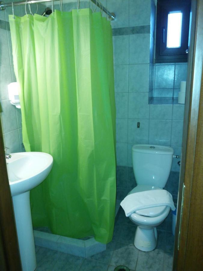 Kynthia Guesthouse Неохори Екстериор снимка