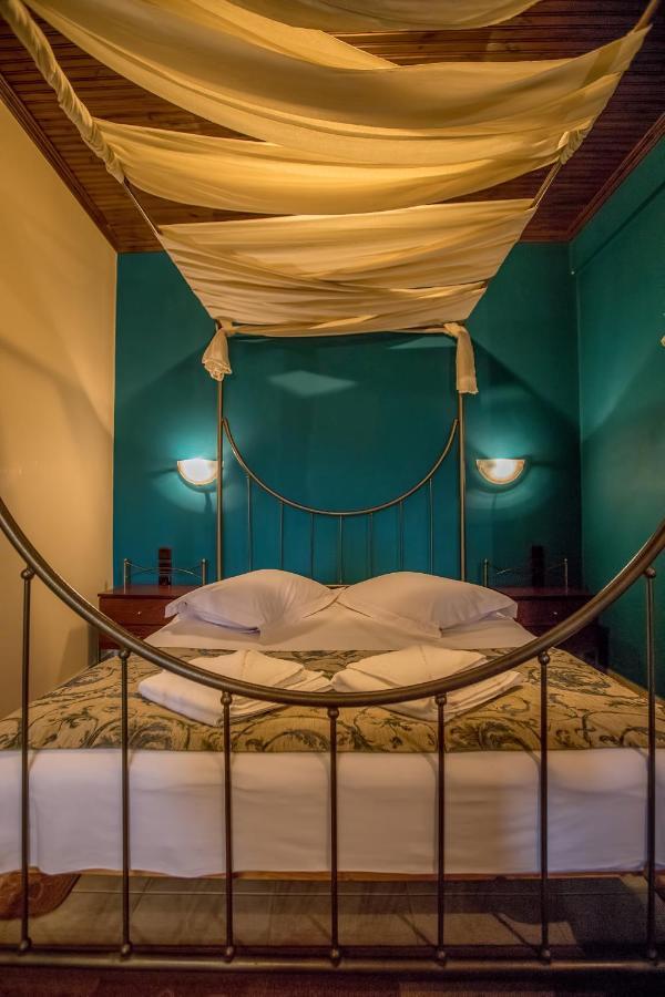Kynthia Guesthouse Неохори Екстериор снимка
