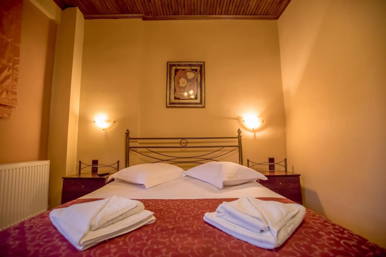Kynthia Guesthouse Неохори Екстериор снимка