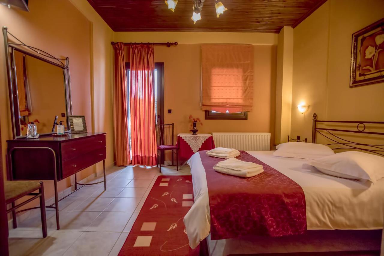 Kynthia Guesthouse Неохори Екстериор снимка