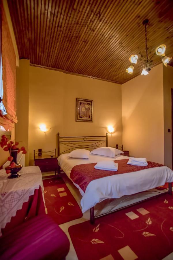 Kynthia Guesthouse Неохори Екстериор снимка