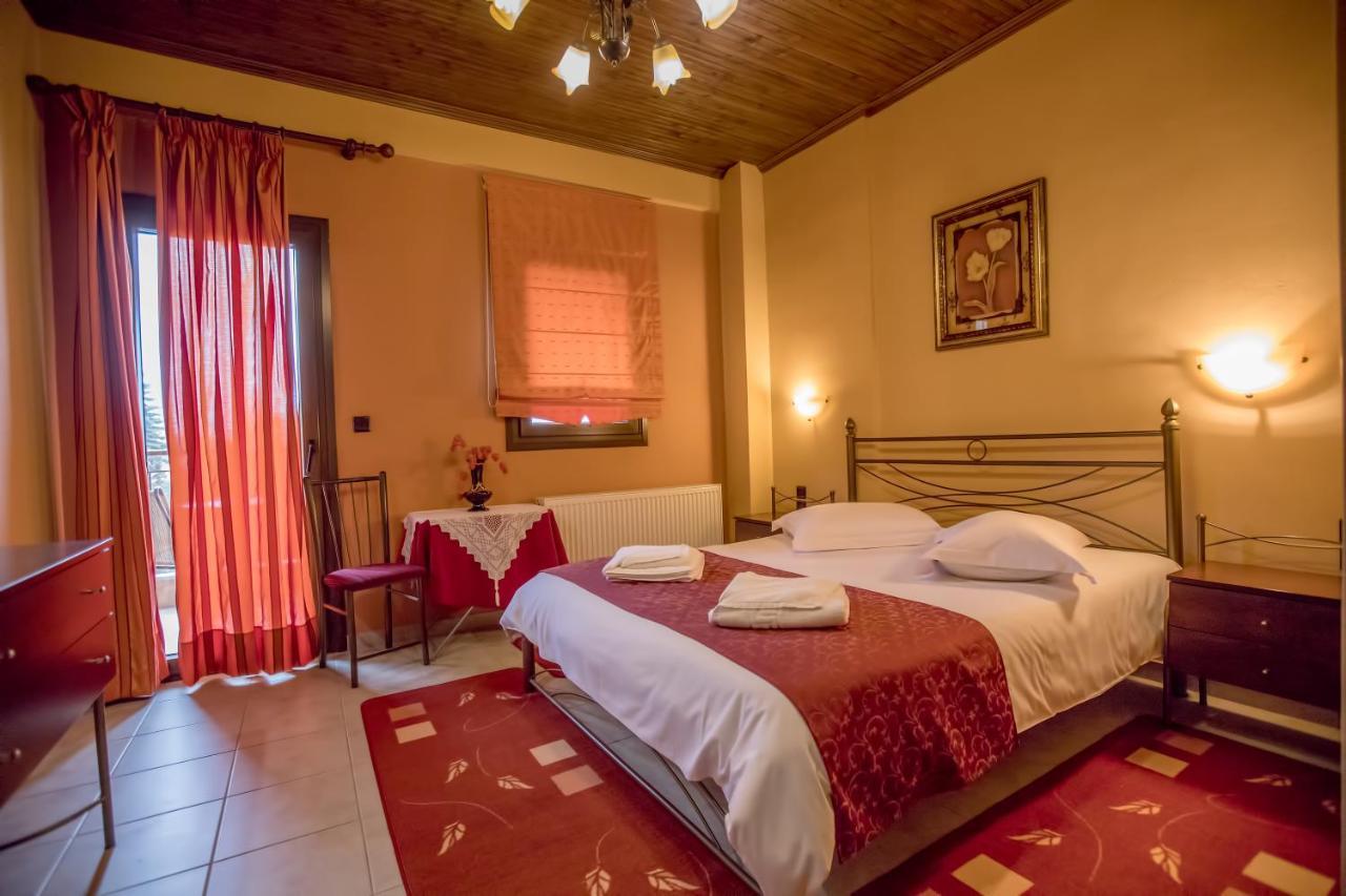 Kynthia Guesthouse Неохори Екстериор снимка
